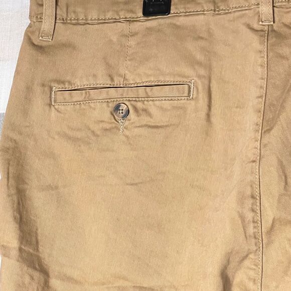 Saddlebred twill shorts flat front size 42 inseam 9” - Picture 4 of 6